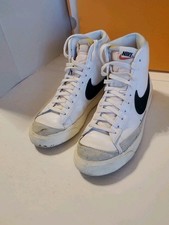 Size 9.5 - Nike Blazer 77 Vintage Mid White Black