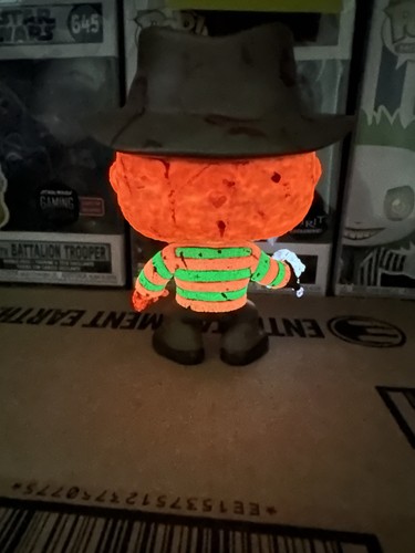 Custom Bloody Super GITD Funko Pop! Nightmare on Elm Street Freddy Krueger - Picture 12 of 23