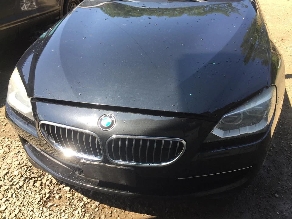 13 BMW 650I Rear Bumper Reinforcement (REBAR ONLY) Foto 2 de 4