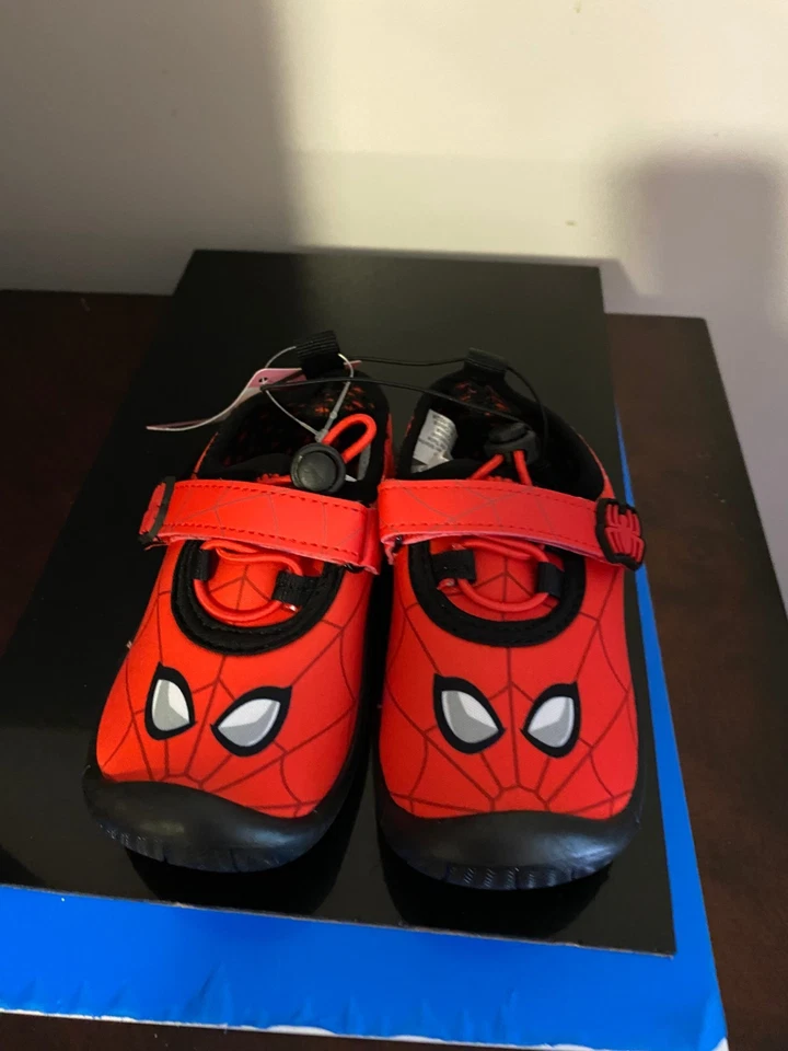 NUEVOS ZAPATOS DE AGUA MARVEL SPIDER-MAN PARA NIÑOS PEQUEÑOS TALLA 7/8 Foto 3 de 4