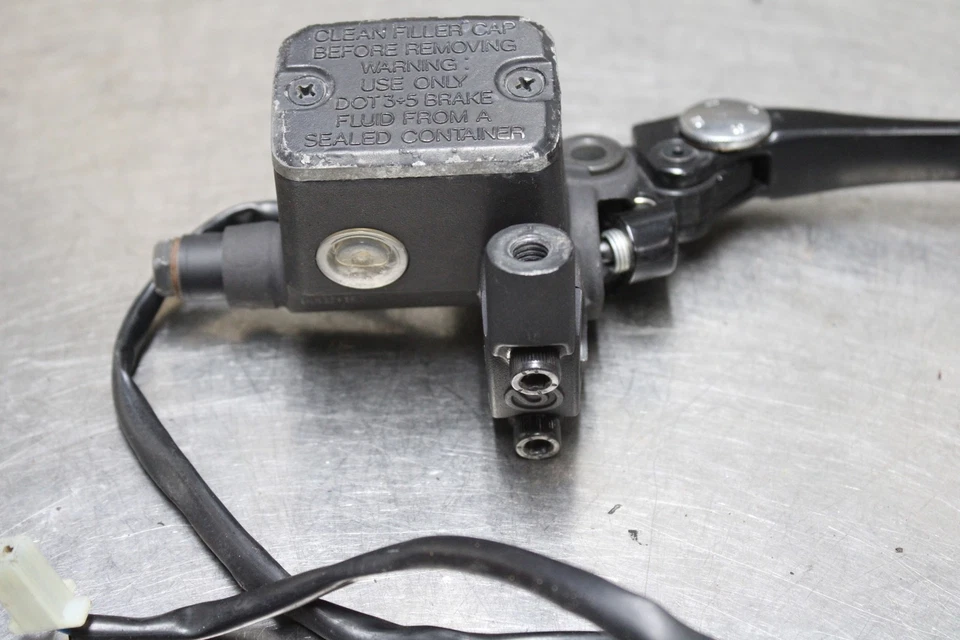 15-18 DUCATI MONSTER 821 FRONT BRAKE MASTER CYLINDER BREMBO - Image 2 of 4