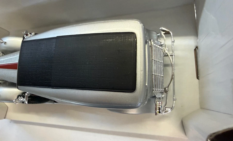 Anson 1931 Peerless Sedan #10101 NIB Super-Detail Diecast Car Silver/Red - Image 4 of 4