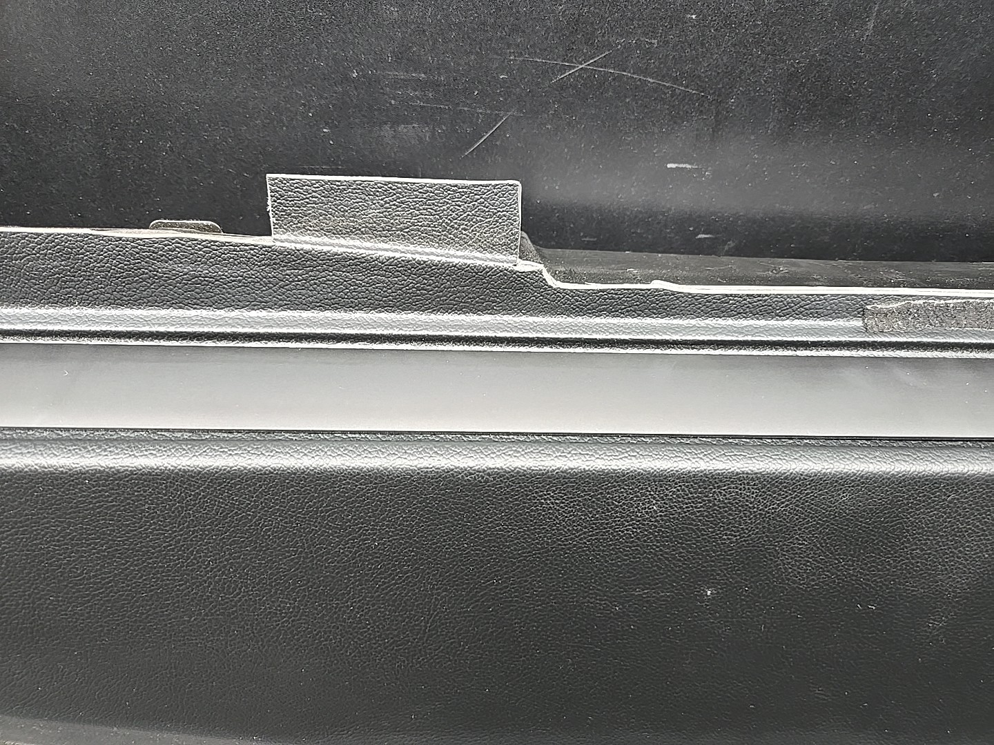 2014-2017 Maserati Ghibli Rear Parcel Shelf Cover / Sunshade & Third Brake Light