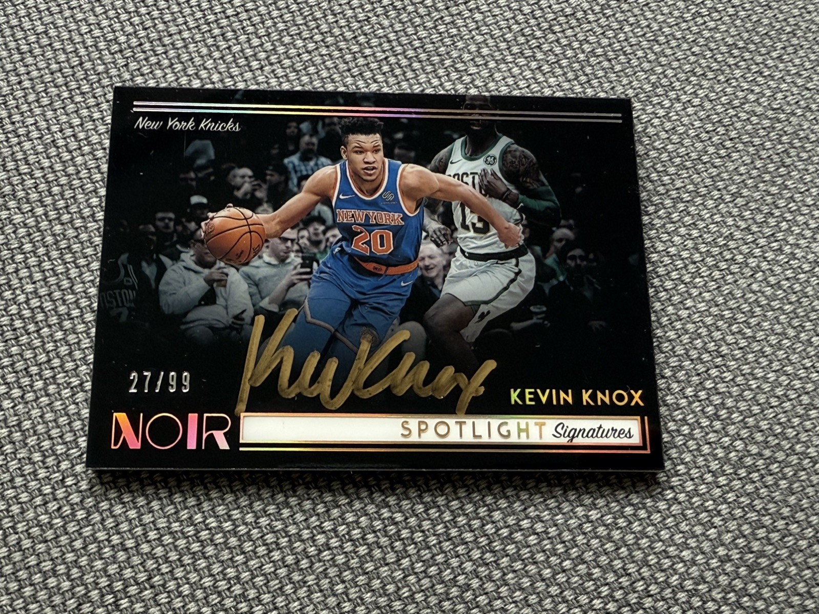 2018-19 Panini Noir Kevin Knox Rookie Spotlight Signatures On Card Auto /99 Gold