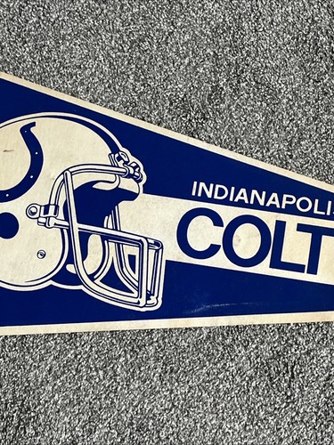 Vintage 1980's Indianapolis Colts NFL Football Full Sized Logo Pennant - Picture 4 of 6