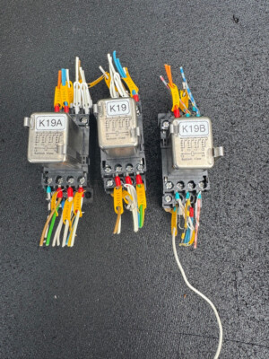 OMRON MY4H 24VDC {On Wire Block} Marine Controls Wartsila-Lipstronic 7000 J
