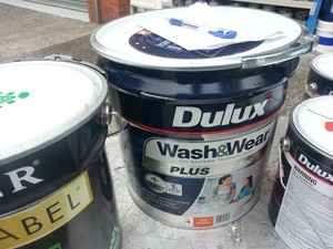 DULUX 15 LITRE WASH/WEAR +PLUS INTERIOR LOW/SHEEN WHITE ...