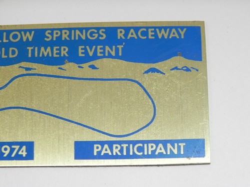 HTF Vintage 1974 FIRST Willow Springs Raceway Old Timer Dash Emblem Badge Plate - 第 4/7 張圖片