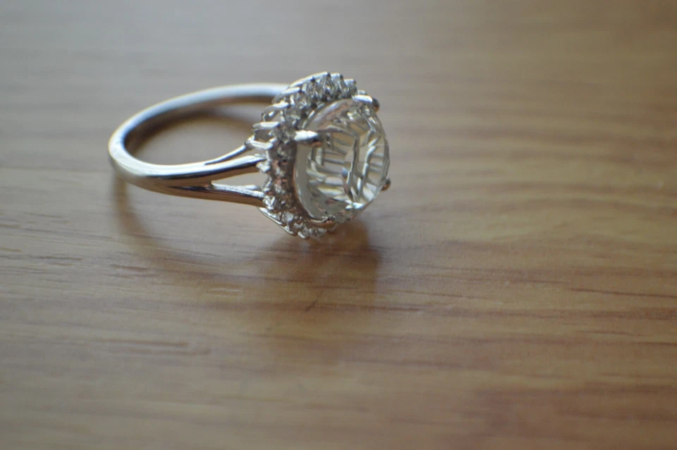 9.10ct Concave Cut White Topaz Ring Platinum over Fine Silver Size 10 - Image 3 of 4