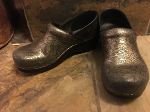 work clogs dansko
