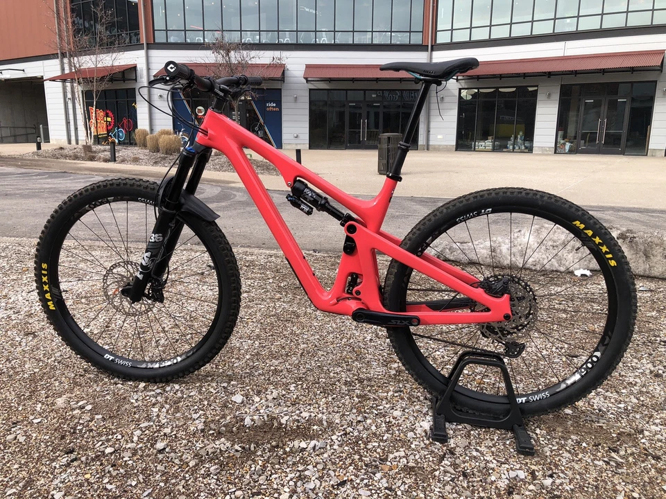 Yeti SB130 2022 serie C grande SLX 12 velocidades rendimiento Fox - menos de 1 hora de uso Foto 2 de 4