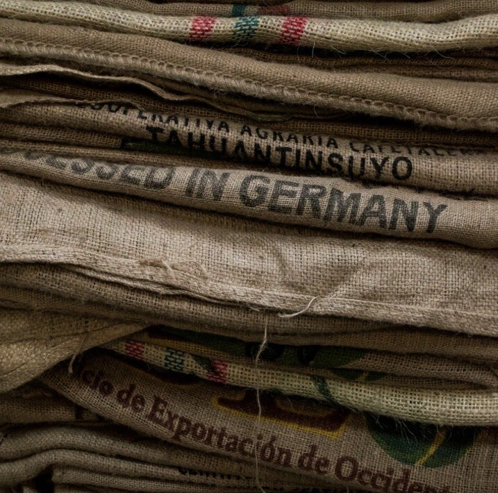 5 bolsas de café de arpillera usadas grandes de yute. ESTOS SON DE TODO EL MUNDO. Foto 2 de 3