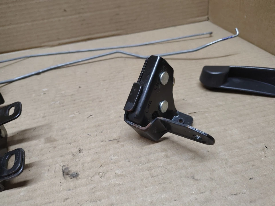 Pestillo de puerta izquierda para conductor GMC Canyon 2004-12 con varillas media puerta Foto 4 de 4