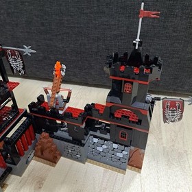 LEGO Knights Kingdom Vladek's Dark Fortress 8877 In 2005 Used Retired As Is