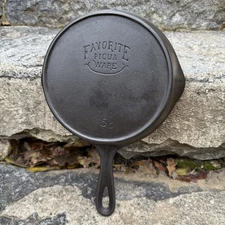Favorite Piqua Ware “Smiley Logo” #5 Cast Iron Skillet Vintage Restored