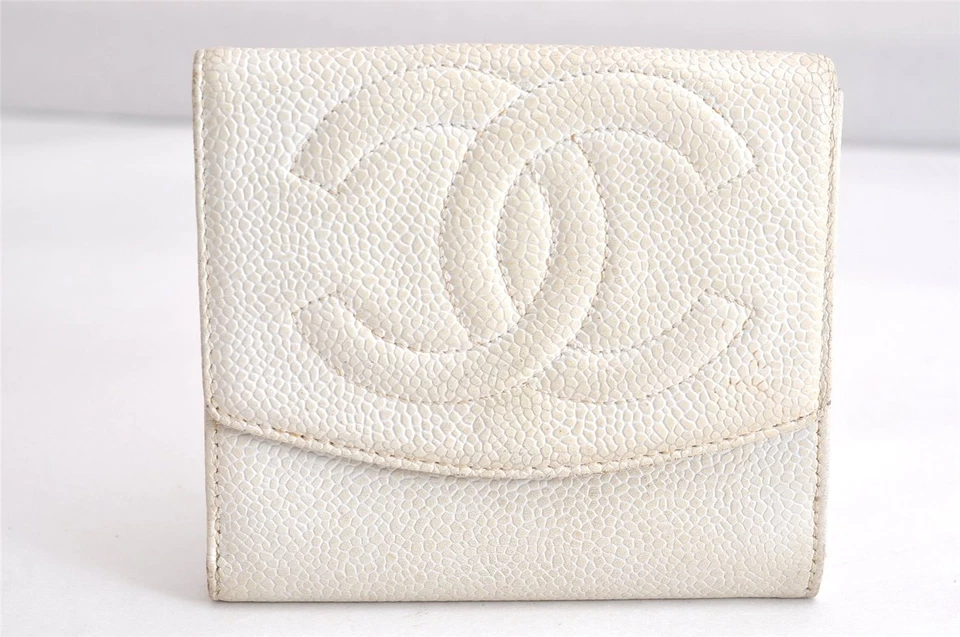 Auténtica Cartera Cartera CHANEL Piel de becerro Doble Plegable Logo CC Blanca 2821N Foto 2 de 4
