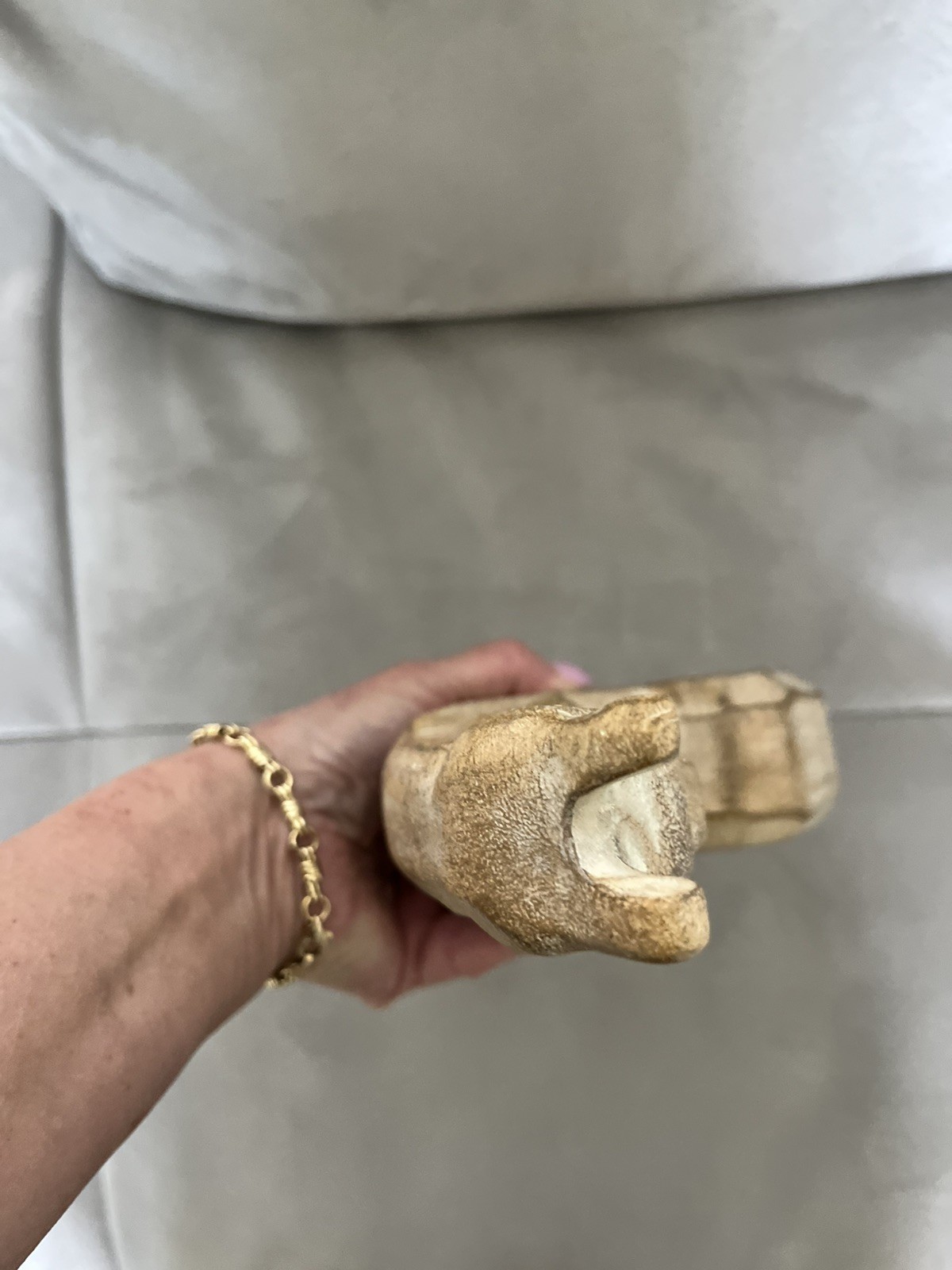 Carved Wood African Giraffe Wooden Sculpture Faceted 11.75 Inch Tall Shelf Decor