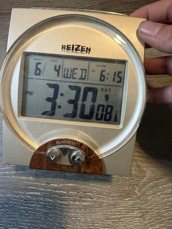 Reizen Talking Atomic Alarm Clock Date Time Alarm 