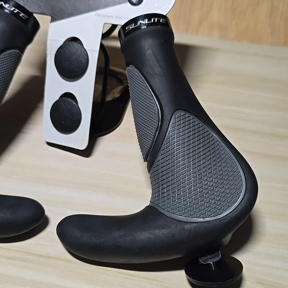 ВЕЛОСИПЕДНЫЕ РУЧКИ ERGO FORM PLUS 140 мм ЧЕРНЫЕ/СЕРЫЕ ДВОЙНАЯ БЛОКИРОВКА - Изображение 3 из 4