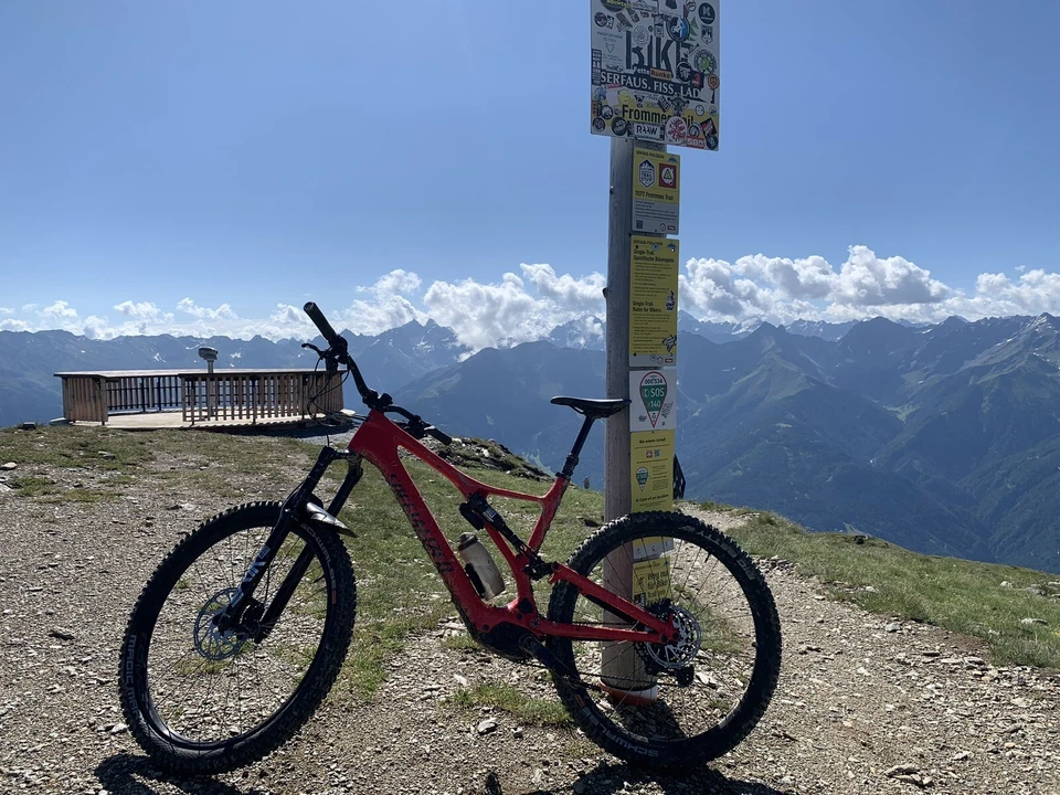 Specialized Turbo Levo SL Comp Carbon - 320 Wh - 29 Zoll Rahmengröße XL - Bild 2 von 4