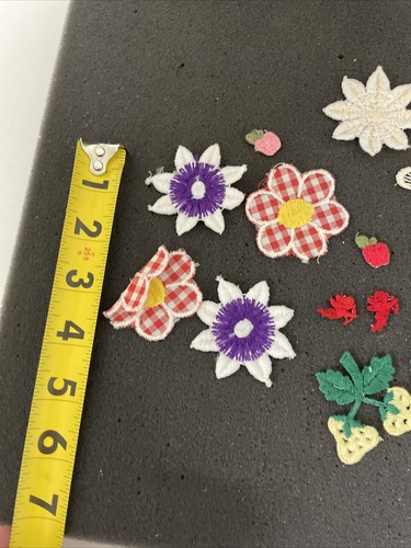 VTG Emrodery Patch lot flowers Cherubs Fruit Butterfly - Picture 12 of 16