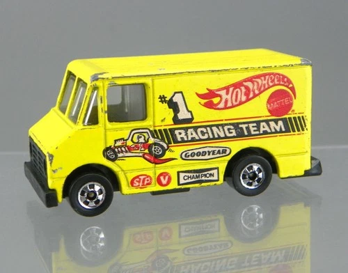 Vintage 1976 Hot Wheels Scene Machines Diecast Racing Team Delivery Van #1 HK