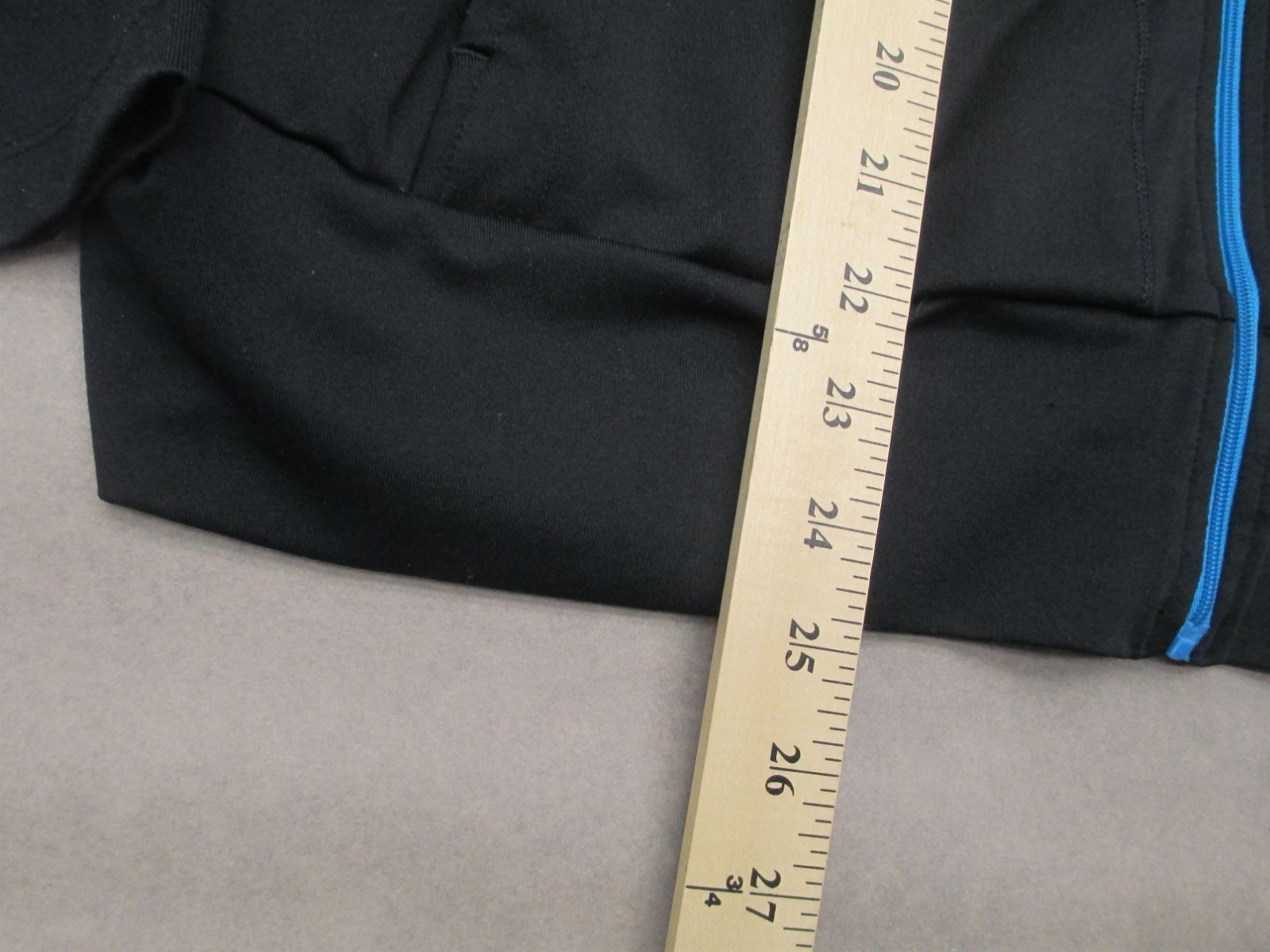 Saucony Size L Womens Black Stretch Pockets Full Zip Activewear Logo Jacket 788 thumbnail 7