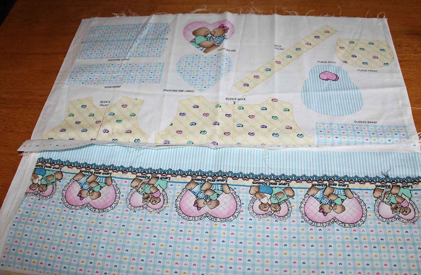 Daisy Kingdom ~ "SWEETHEART BEARS" DAISY DOLLY CUT/SEW DRESS for 18-20" Dolls