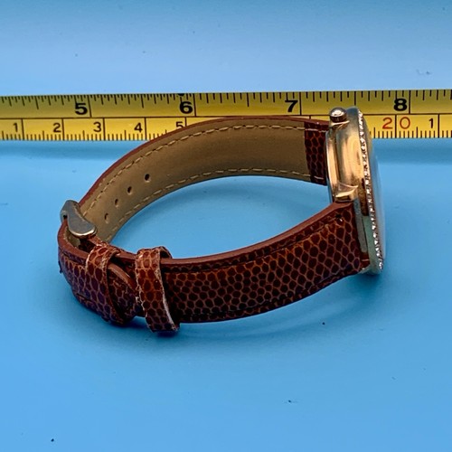 Unbranded Women’s Wristwatch Crystal Bezel Japan Movement Working Condition - Picture 15 of 19