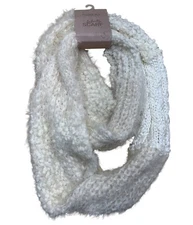 Sonoma Life+Style Ivory Infinity Scarf Soft Knit & Fuzzy Texture For Cozy Comfor