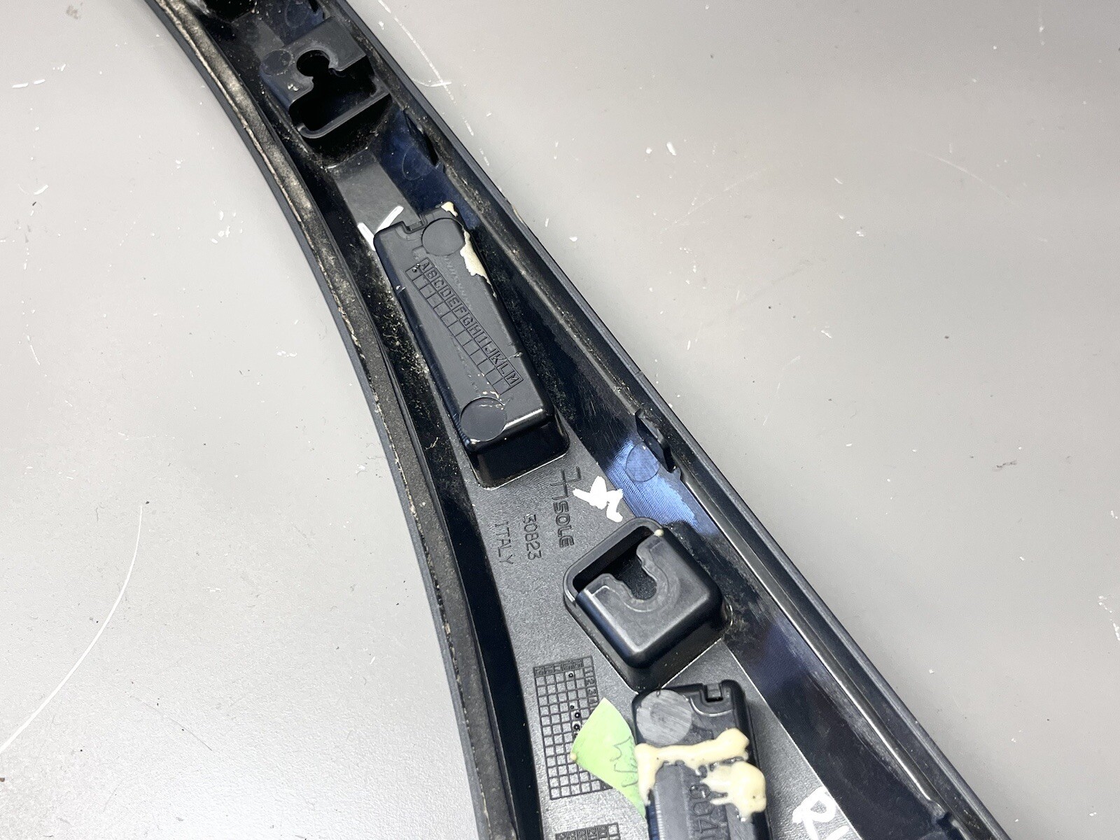 ⭐️2017 2018 2019 2020 MASERATI LEVANTE REAR RIGHT TRUNK TAILGATE MOLDING TRIM OE