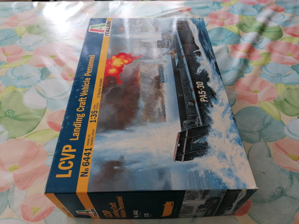 ITALERI LCVP LANDING CRAFT VEHICLE PERSONNEL 1/35 N°6441 MEZZO DA SBARCO - Immagine 2 di 4