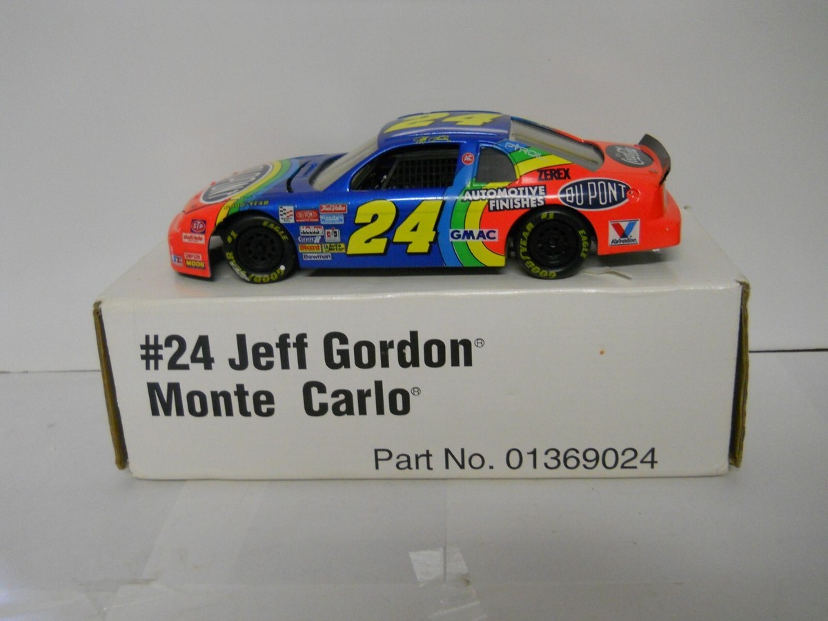 NASCAR #24 Jeff Gordon Chevrolet Monte Carlo Part No 01369024 | eBay