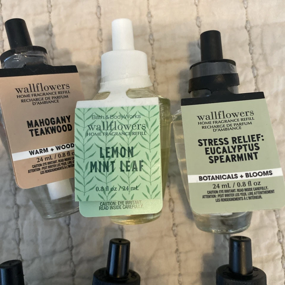 Bath & Body Works Holiday Wallflowers Refill Bulbs 12 Christmas Fall Everyday - Image 4 of 4