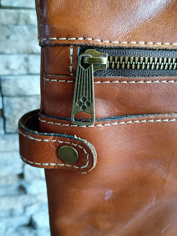 Сумка через плечо Patricia Nash модель Francesca Camel кожаная наплечная сумочка на молнии - Изображение 4 из 4