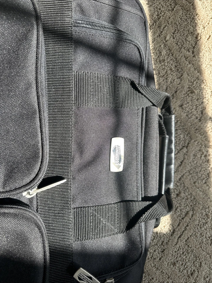 复古大号 American Tourister 黑色尼龙文档/笔记本电脑包 (SEE DESC) — 第 2/4 张图片