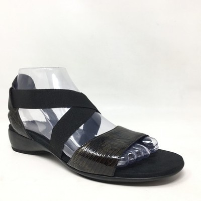 Munro American Sandals Shoes Womens Size 7.5 N Black Green Lizard Embossed Wedge