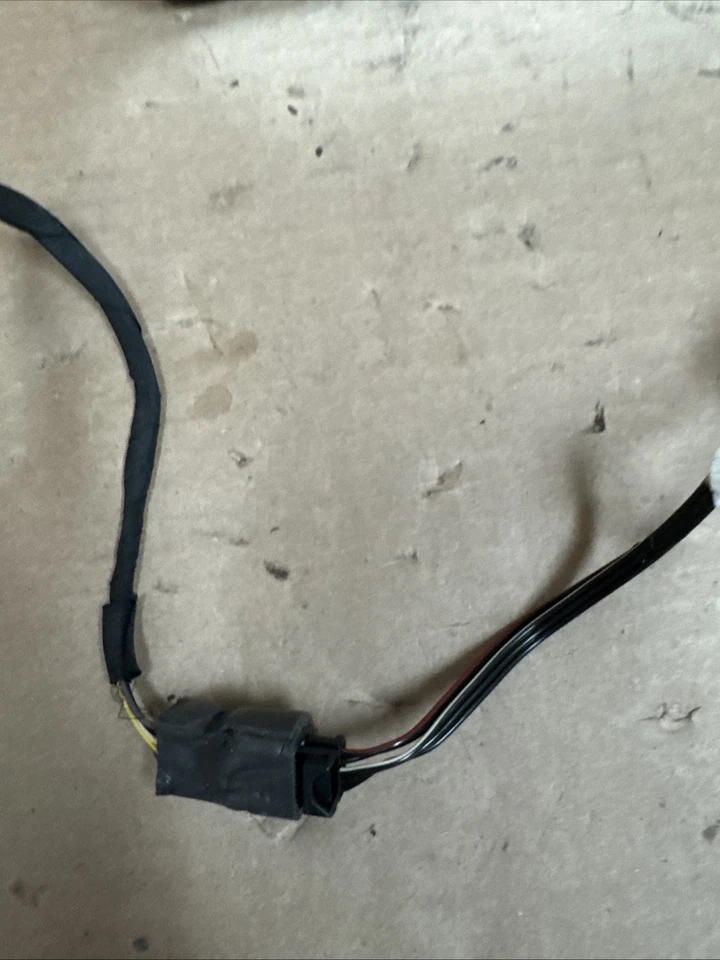 OEM 2019 2020 2021 2022 Subaru Forester Rear view Home Link Compass Mirror 4325 - Image 3 of 4