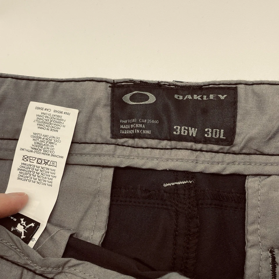 Oakley Pants Mens 36 X 30 (29)  Black Nylon Lightweight Stretch Flex Y2K 90s - Image 3 of 4