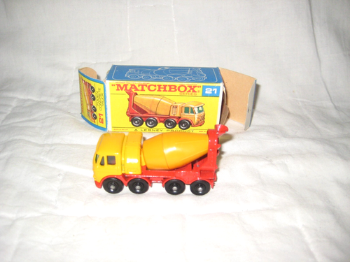 Matchbox N°21 – Foden Concrete Truck – Camion Bétonnière Miniature – En Boîte