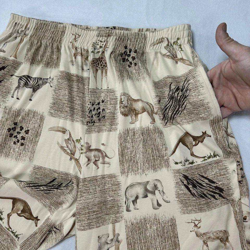 C.S.T. Sport Shorts Men's Extra Large Beige Animal All Over Print Safari Casual - Image 3 of 4