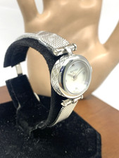 Gucci Women's Watch YA141504 Swiss Quartz Mother of Pearl Dial Silver Steel 22mm
