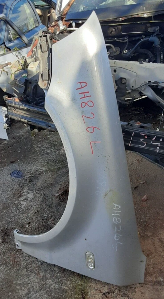 Guardabarros delantero izquierdo del lado del conductor Volkswagen Passat 2001-2004 OEM, 110-58919 Foto 3 de 4