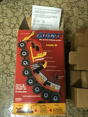 Giant Leader 16 Wheel Galoob 1985 Truck Crawler Toy Truckapillar