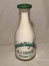 1947 Pinnacle Ridge Farms Rutland Vermont Round Quart Green Pyro Milk Bottle