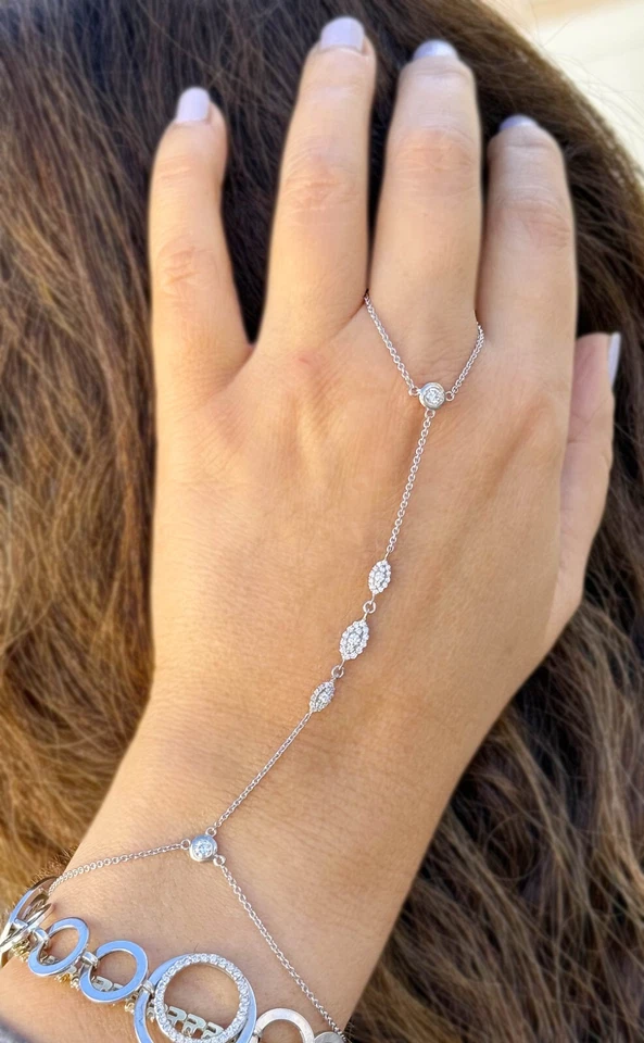 Brazalete de dedo de oro blanco de 14K anillo de diamantes de laboratorio brazalete de cadena 0,85 ctw Foto 4 de 4