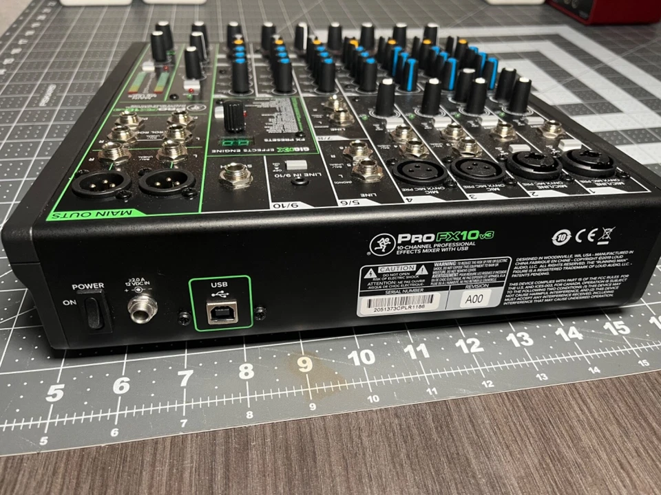 Mackie PROFX10V3 10-Channel Mixing Console with USB - Image 4 of 4