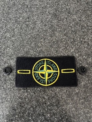 Authentischer Stone Island Standard Abzeichen Aufnäher mit Knöpfen
