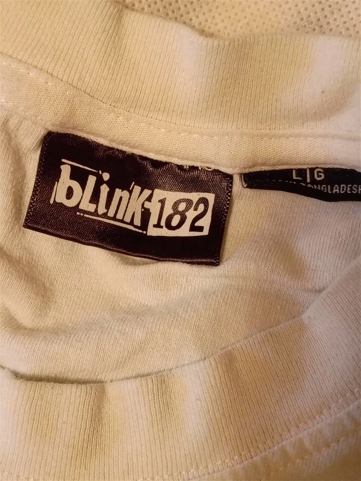 Blink-182 T-Shirt Large Band Merch 2024 Music - Image 4 of 4