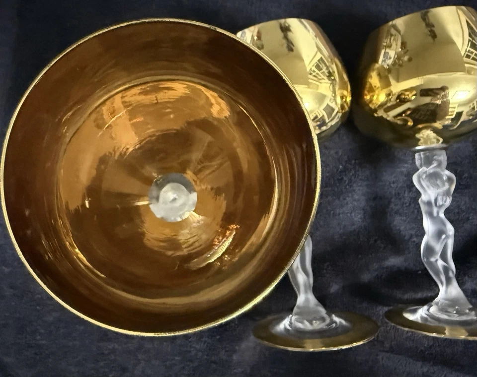 Juego de dos copas de vino vintage Bayel dorado cristal nude tallo Bacchante Bacchus ~ Foto 3 de 4
